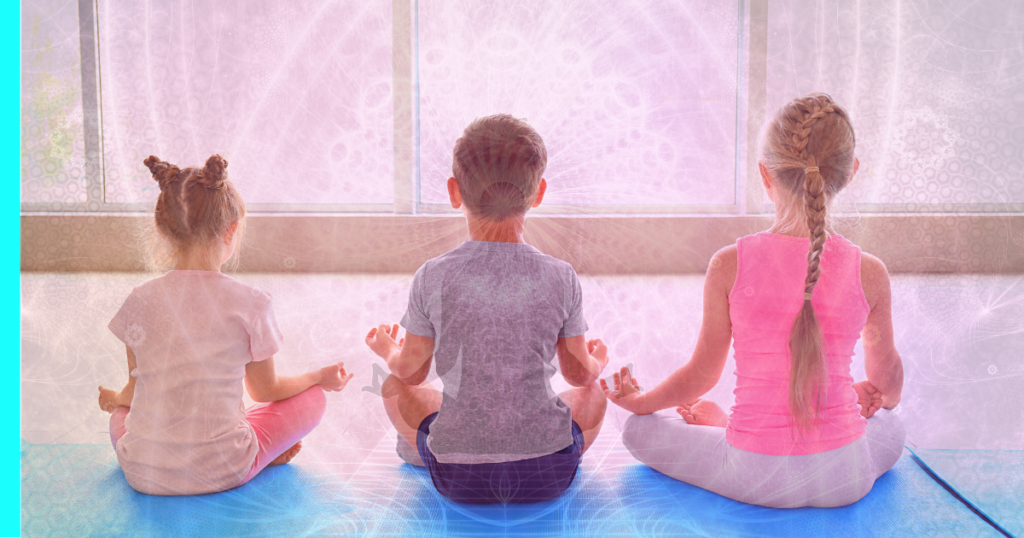 Trouver le calme intérieur: une image d'enfants pratiquant la méditation dans un cadre paisible, symbolisant la recherche de la tranquillité intérieure.